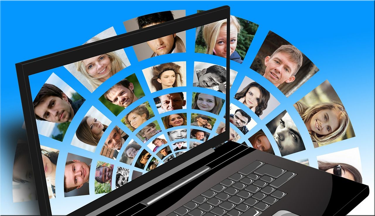 Odoo CMS- Sample image floating