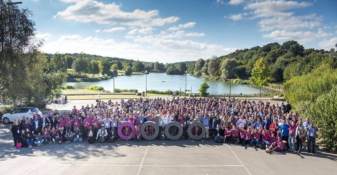 Odoo CMS- Sample image floating