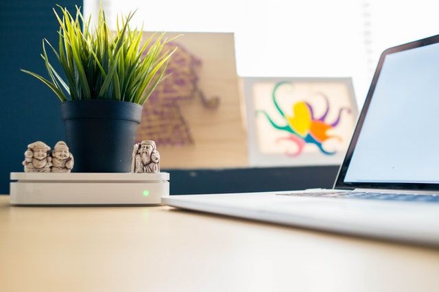 Odoo CMS- Sample image floating